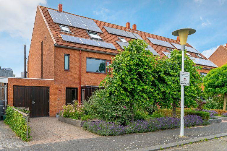 Hoekwoning-Stadshagen-Zwolle Peermos 3 Zwolle - Voorst Makelaardij
