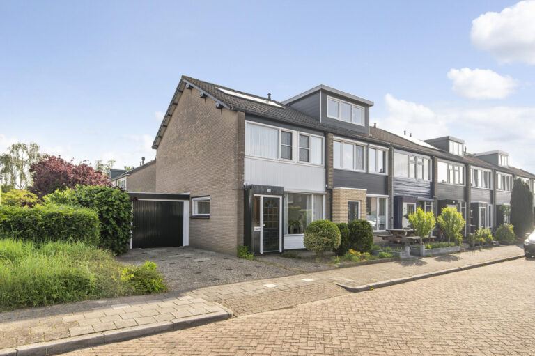 Hoekwoning - Westenholte - Anjerweg 38 Zwolle - Voorst Makelaardij - Makelaar Zwolle.nl