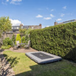 Instapklare tussenwoning te koop in Westenholte Zwolle. Volledig verbouwd, energiezuinig en luxe afgewerkt. Voorst Makelaardij – jouw makelaar Zwolle