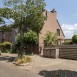 Instapklare hoekwoning met vijf slaapkamers en zonnige tuin aan de Bonekruidweg 2 in Westenholte, Zwolle