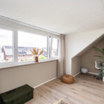 Uitgebouwde, moderne hoekwoning met serre, zonnige tuin, vier slaapkamers en uitzicht op het Zwarte Water – Rondeelstraat 24 in Zwolle – Voorst Makelaardij – Makelaar Zwolle