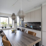 Woning Sterrenmos 62 in Zwolle, ruime tussenwoning met uitbouw en diepe tuin