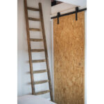 Instapklare tussenwoning met tuinkamer, visgraat PVC-vloer met vloerverwarming, moderne keuken en verzorgde afwerking aan de Vechterweerdstraat 60 in Stadshagen, Zwolle