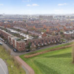 Woning Sterrenmos 62 in Zwolle, ruime tussenwoning met uitbouw en diepe tuin