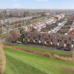 Woning Sterrenmos 62 in Zwolle, ruime tussenwoning met uitbouw en diepe tuin