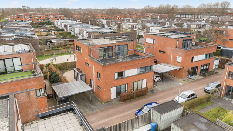 Tweeondereenkap - Boomsluiterstraat 24 Zwolle - Voorst makelaardij - Makelaar Zwolle